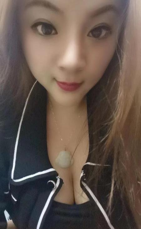 小巨乳彤宝 