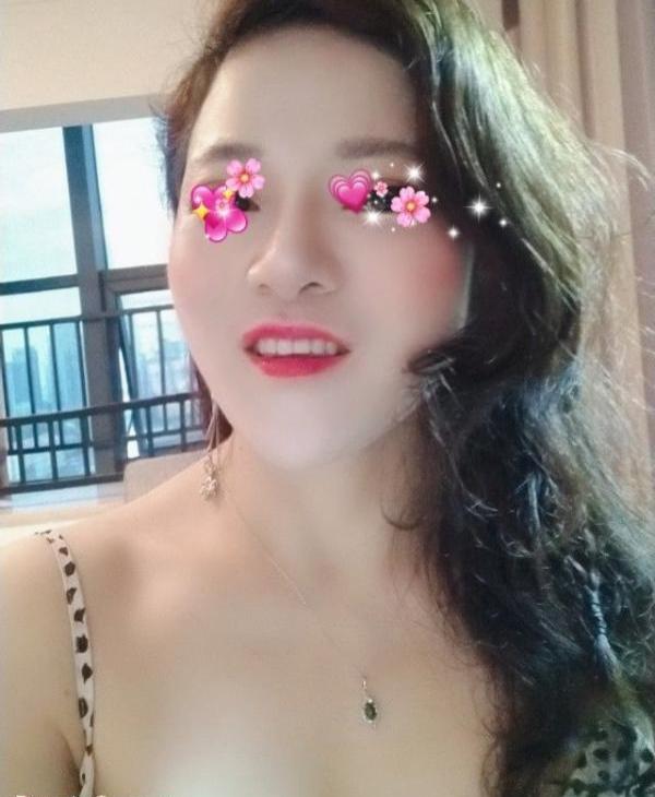 天心半套少妇