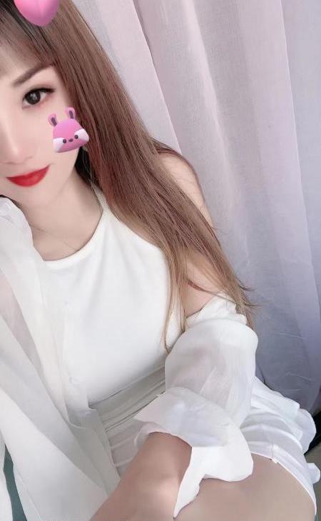 女友试服务的小姐姐