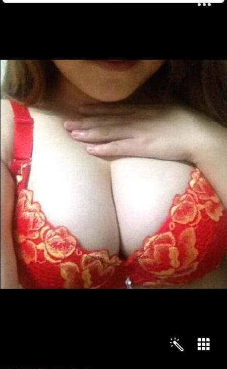 西丽低价大胸妹子