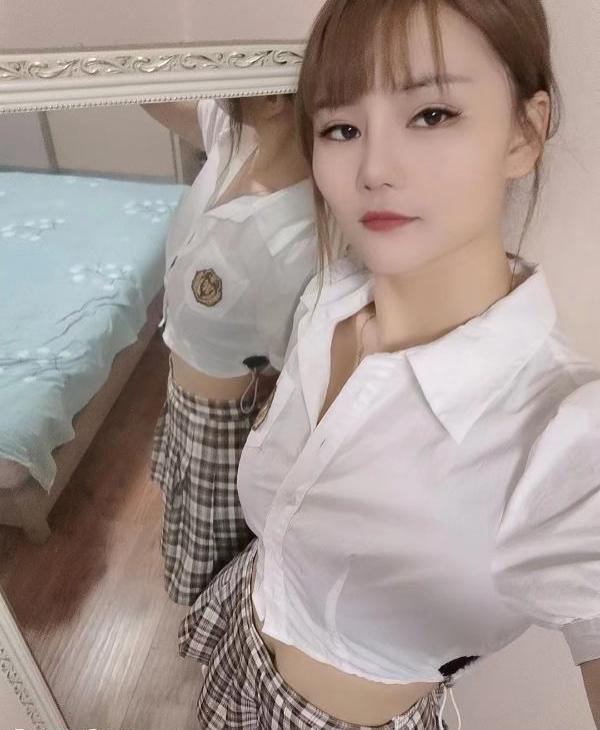 江宁长腿美女