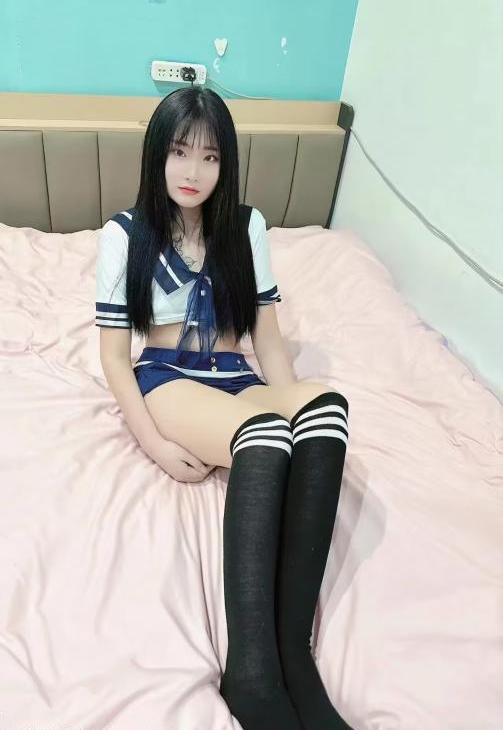 白云嫩妹体验