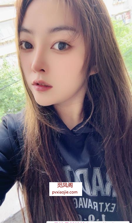 大胸菲菲