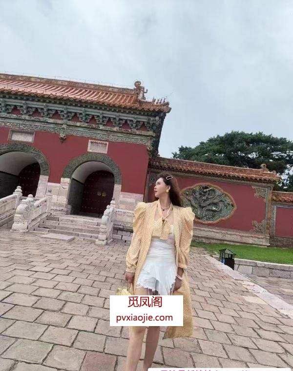 沈阳S柒彩月
