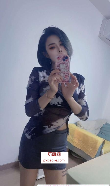 健身蜜桃臀K女