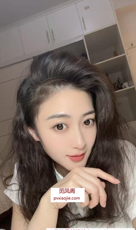 00 后极品御姐