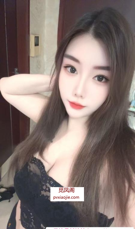胸大臀大欣欣