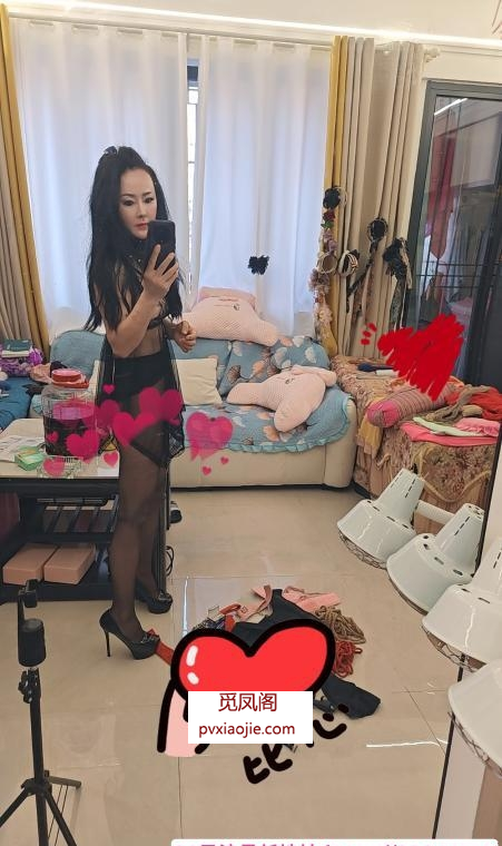 风骚制服少妇