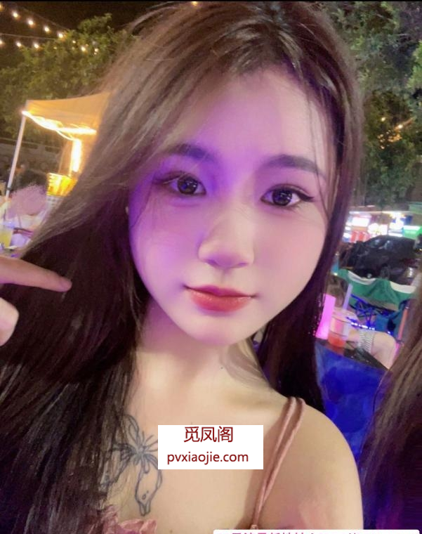 天河乖巧小妹妃妃