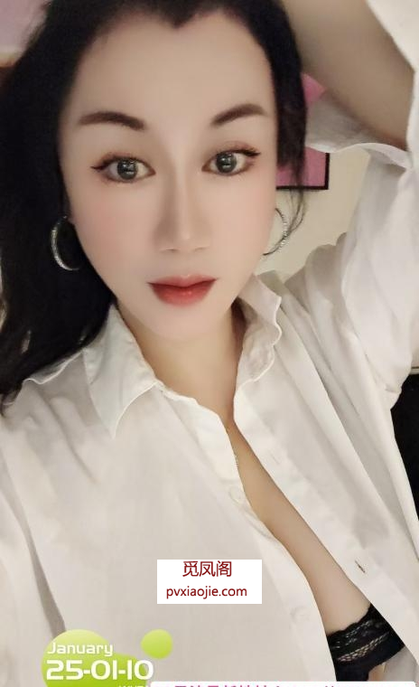 温柔御姐巨乳丽莎