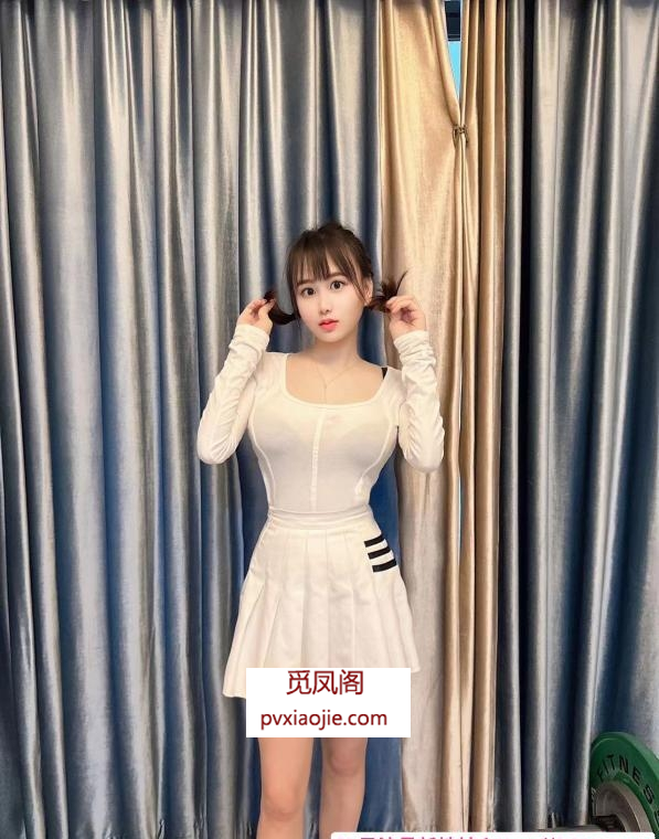 清纯可爱琴琴