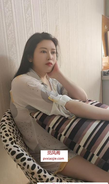 开福大奶少妇