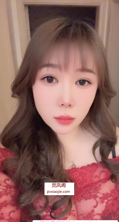 性感丰满小骚货