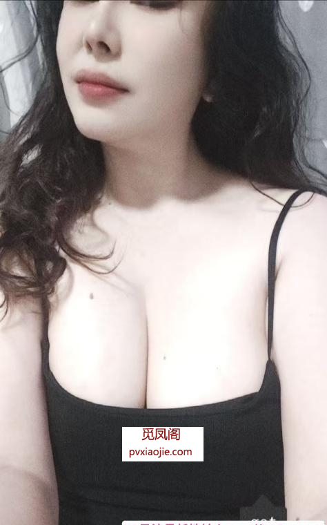 巨乳莉莉