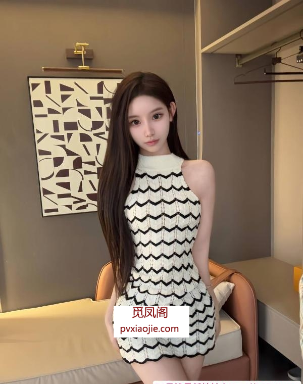 肤白貌美女友系老师