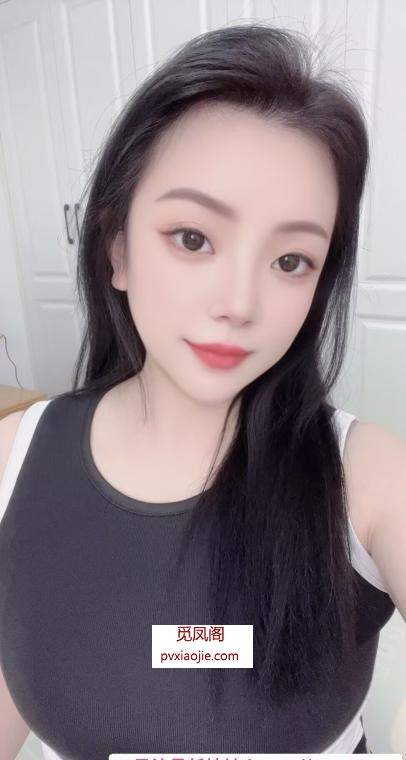 再刷会夹逼的少妇