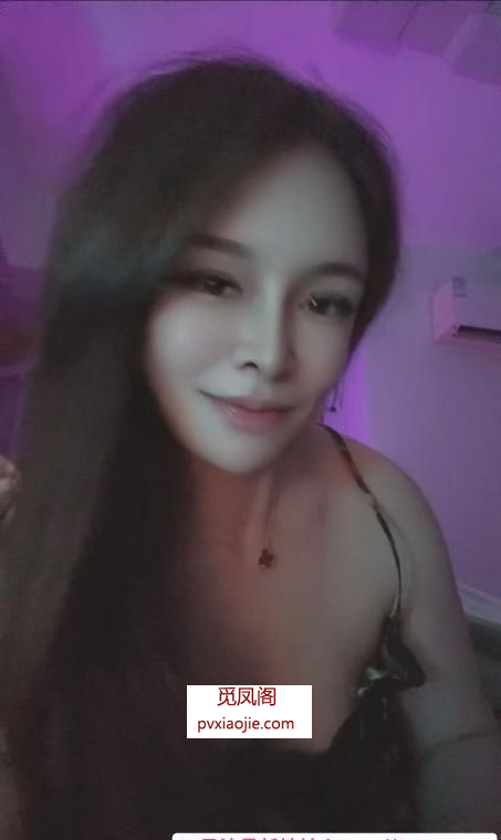 洪山御姐允儿
