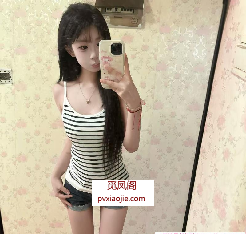 小巧玲珑型三点粉嫩妹