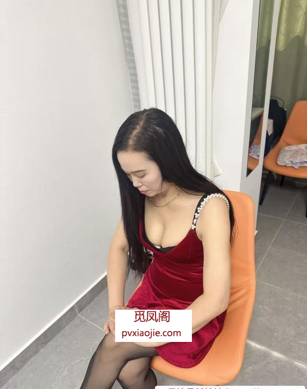 潘家园长身骚少妇