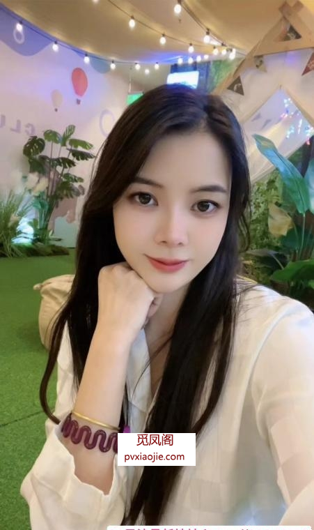 长腿性感美女老师