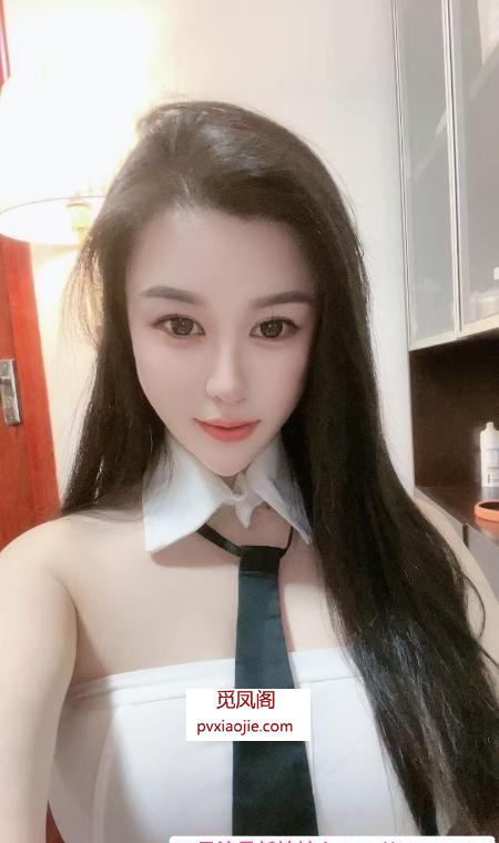 魔鬼身材小可欣