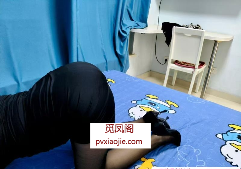 长腿冷艳少妇
