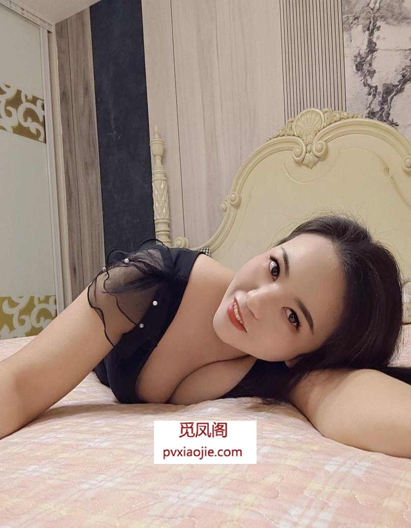 气质玲娜儿