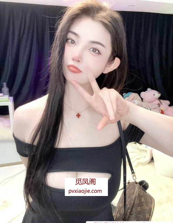 大奶小萝莉