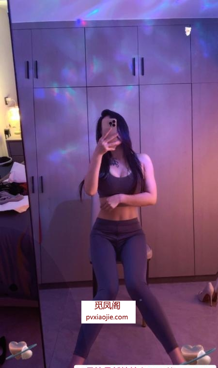 惠城美腿翘臀