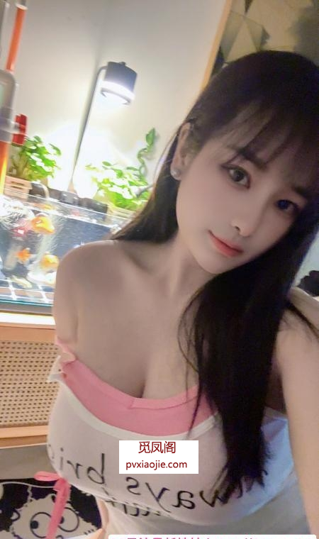 性感巨乳小姐姐