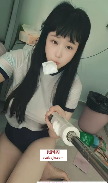 反食娃娃脸大奶少妇