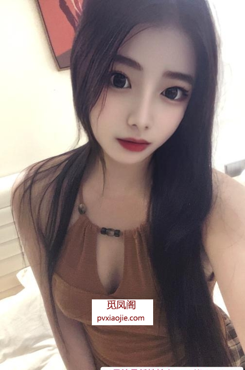大胸肥臀妹子