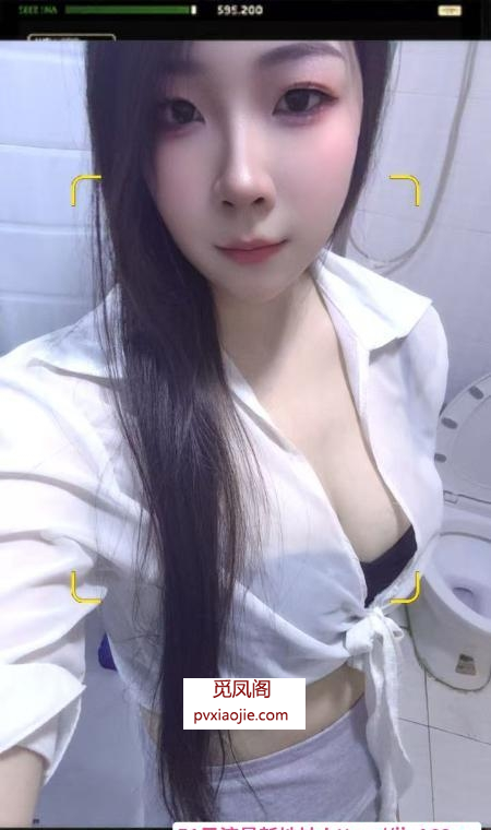 白丝高跟长腿学妹
