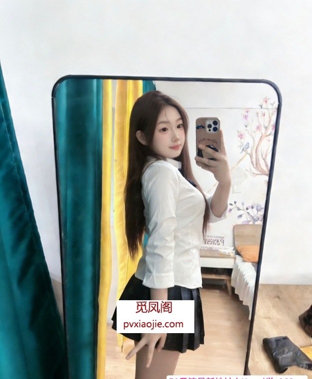 清纯大胸配合小妹妹