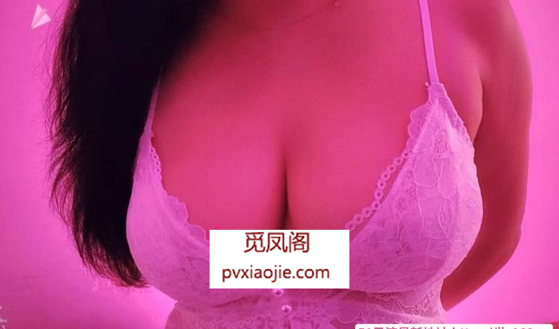 气质型翘臀小少妇