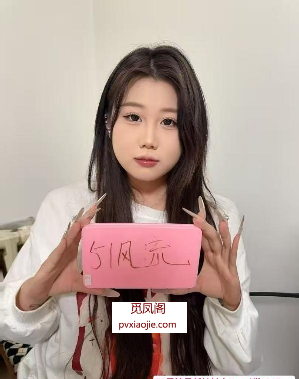 BBW纹身妹妹