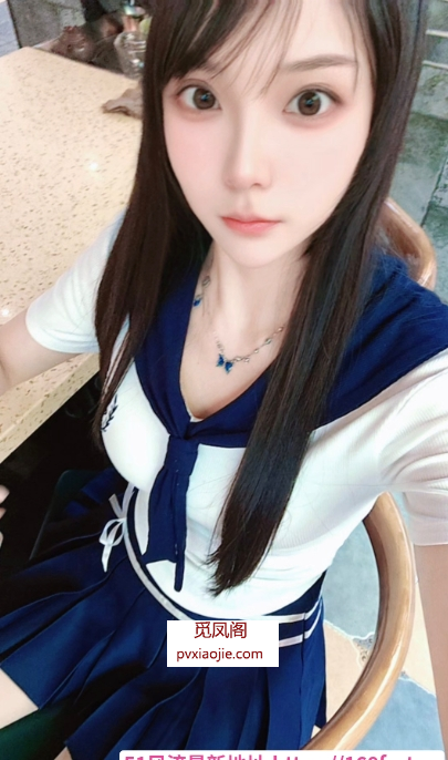 钟爱白云奶妈少妇