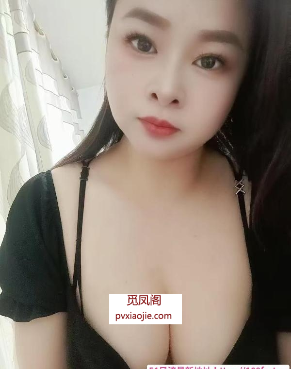 丰满大胸小丽丽