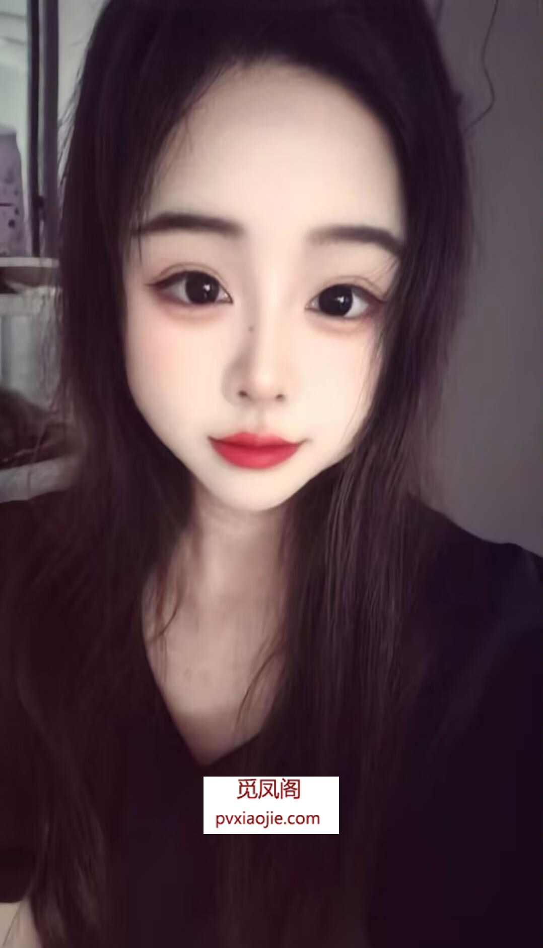 丰满大胸小姐姐