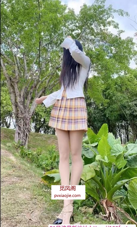 光谷步行街芳芳