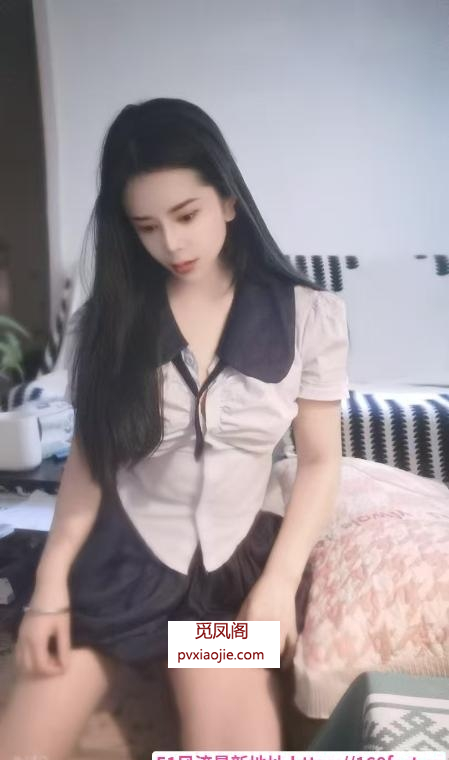 火辣制服少妇