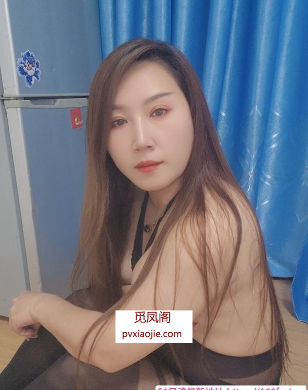梅花园情人少妇