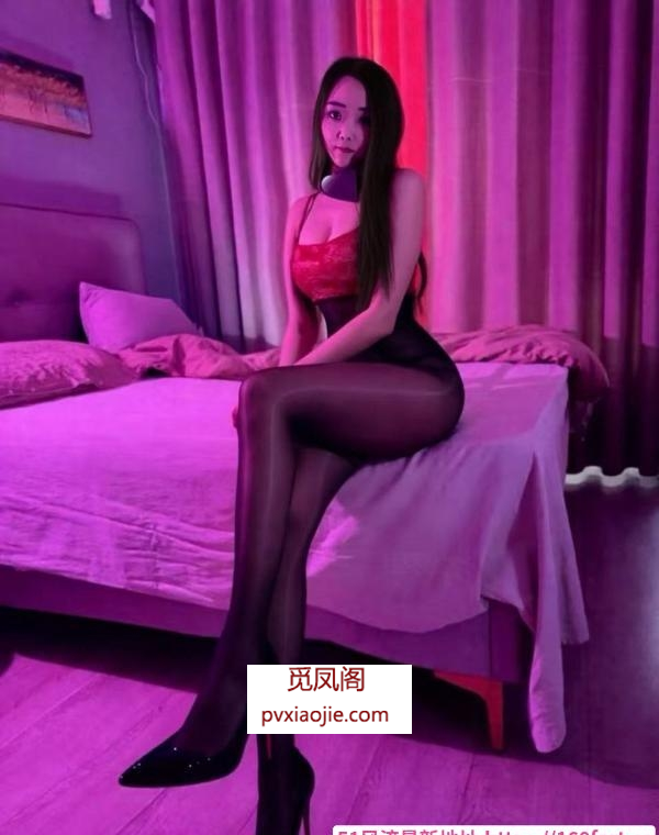 S型绝美少妇
