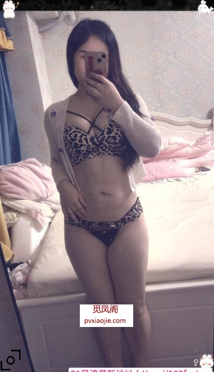 国贸肥臀妩媚女