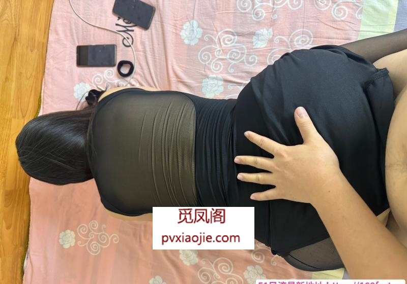 高挑苗条熟女