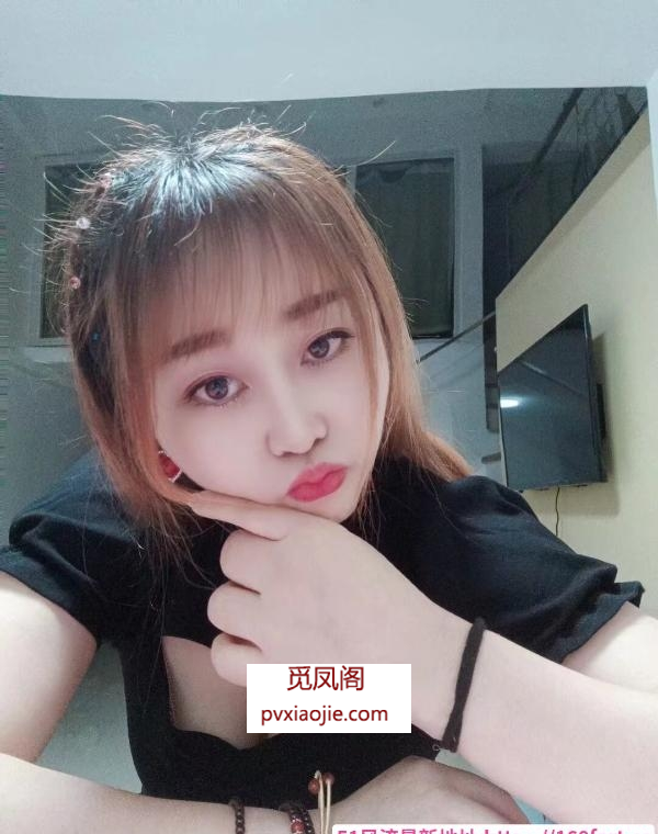 巨乳服务型小姐姐