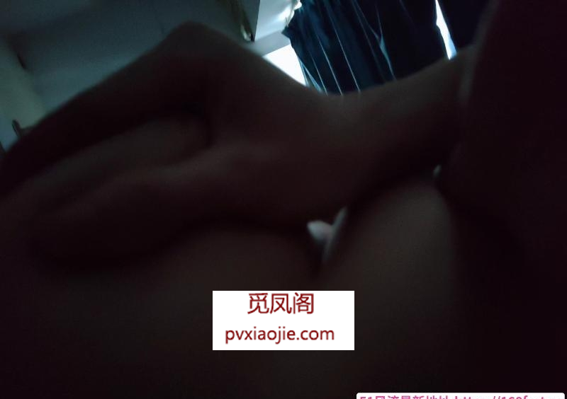 巨乳服务型小姐姐
