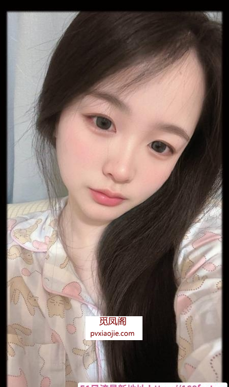 气质大胸嫩妹