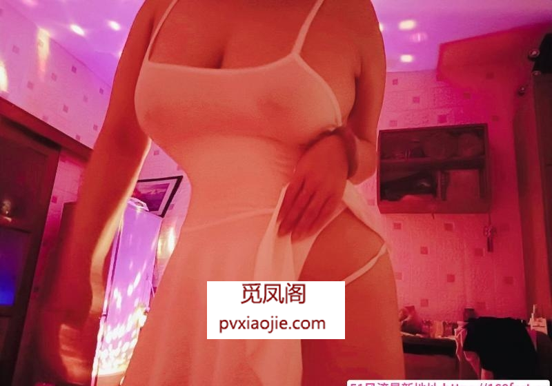 大奶巨骚跪舔爽飞