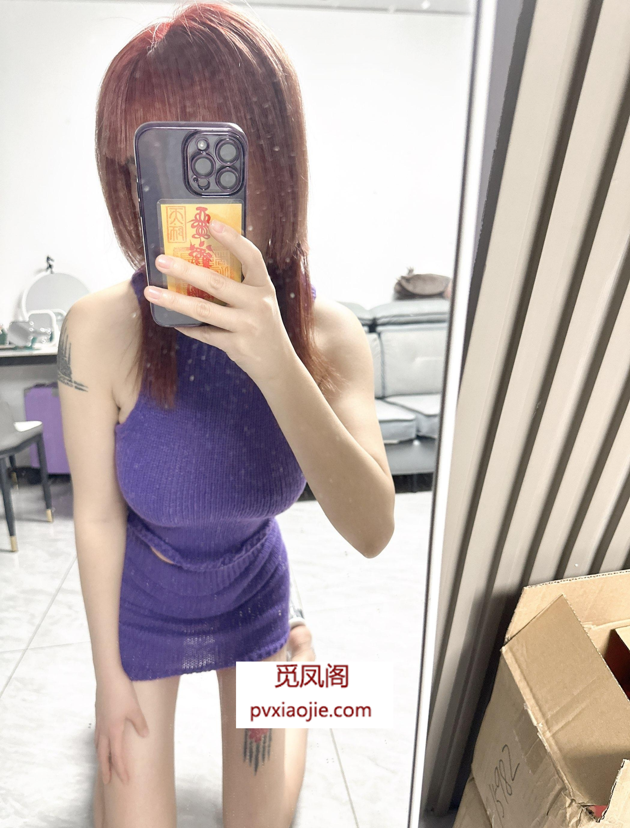 长腿美乳少妇